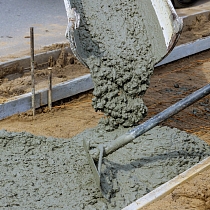 Co ważniejsze przy doborze betonu – klasa wytrzymałości czy warunki użytkowania betonu
